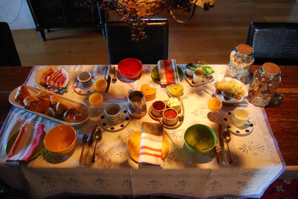 Bed and Breakfast Mas De Garrigue Calvignac Esterno foto